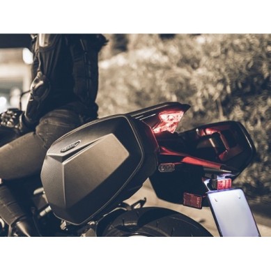 Alforjas Laterales SHAD E48SR Negras 15L para Moto