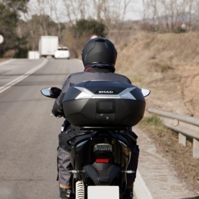 BAÚL SHAD SH47 D0B47106 | TOP CASE