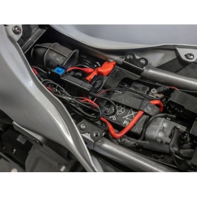 Adaptador impermeable Quad Lock de 12V a USB