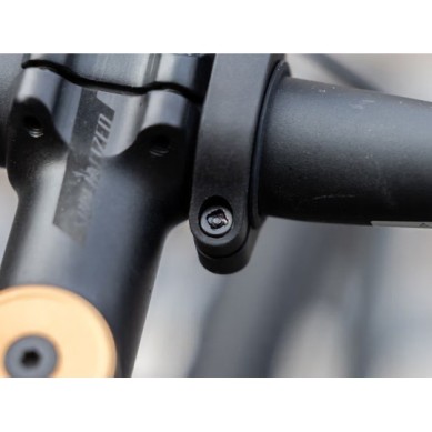 Tornillería para antirrobo Quad Lock